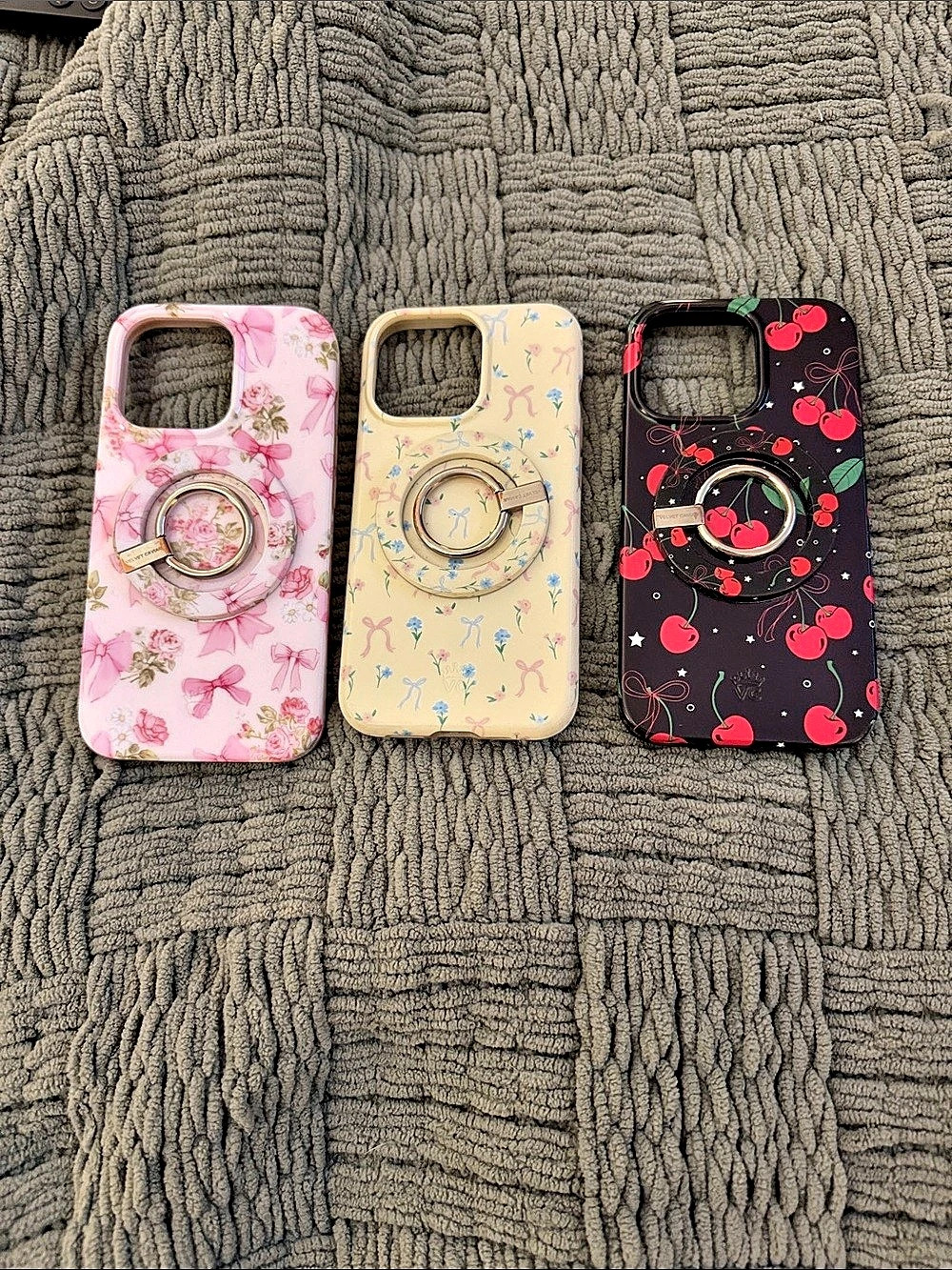 Velvet Caviar MagSafe Phone Case Bundle with Grip Ring Pink & Black